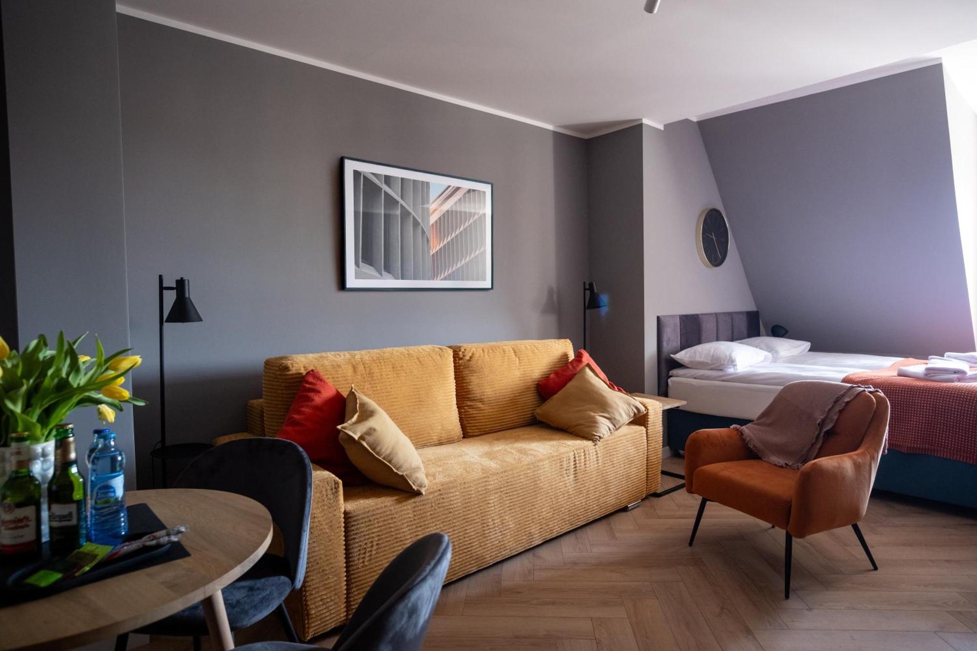 Apartamenty Drevny Kocur Poznan Exterior photo